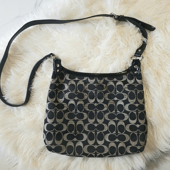 EUC Coach Poppy Canvas Handbag - Picture 2 of 12